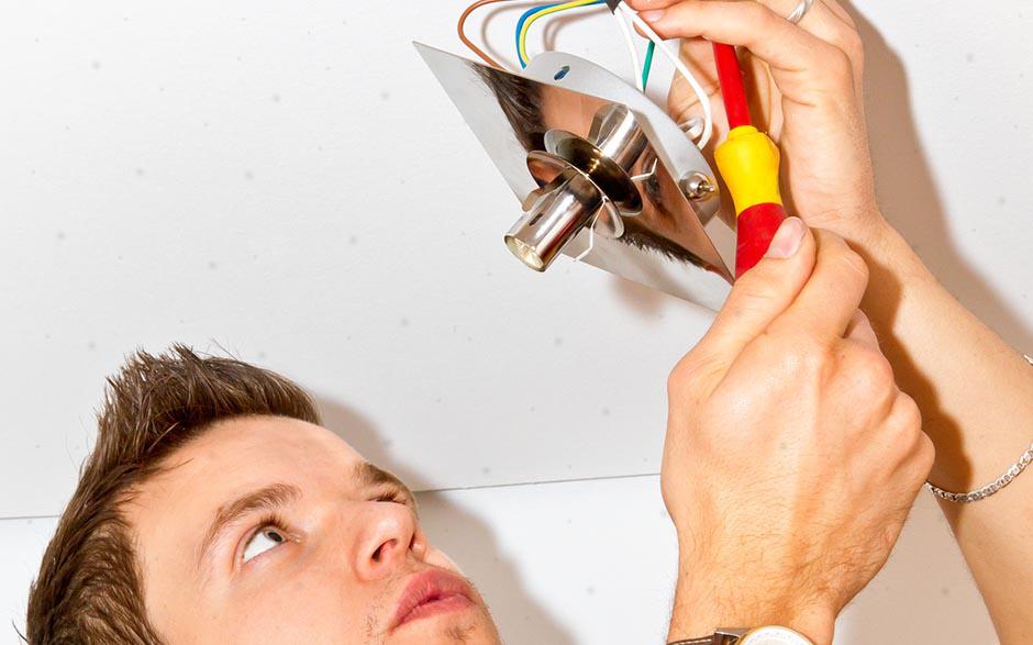 cherche électricien pas cher Nanterre